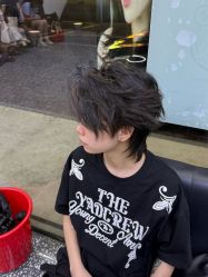 点击看大图 -藤野造型专业烫染接发