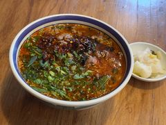 -云阿蛮云南生烫牛肉米线(奉贤路店)