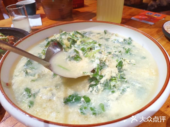 老滇山寨•云南特色菜•地方菜•民族风情歌舞表演(金碧店)图片