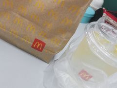 -麦当劳(新华路步步高店)