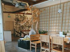 -蜜桃餐厅·伴山(湖滨商业街店)