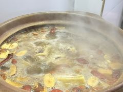 -威邵鸡煲(西华路总店)