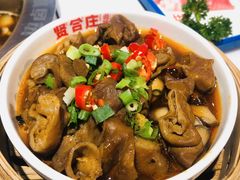 手剪香菇肥肠-喜悦小串丹东小黄牛海鲜烧烤大排档(民主广场店)