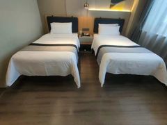 -如家商旅酒店(上海奉贤南桥百联购物中心店)