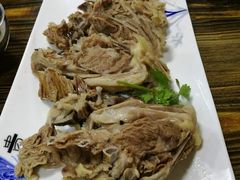 -清真·尤努斯羊肉烩面