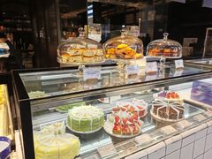 面包甜点陈列柜-黑草莓(重庆路店)