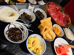 -九鼎轩脆毛肚火锅(南京东路店)