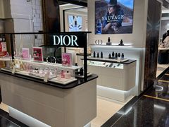 -Dior(新八佰伴店)