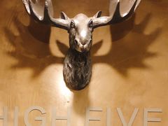 -HIGH FIVE哈福手工汉堡(桂林路店)