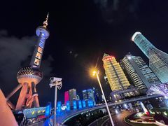-陆家嘴空中步行连廊