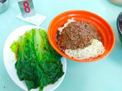 拌炸酱面-食惠里小笼包面馆(越秀店)