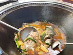 -老刘生态大鱼坊铁锅炖鱼(赛马场店)