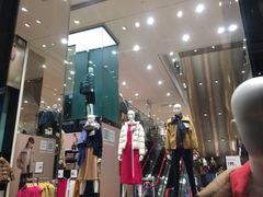 -优衣库(深圳万象天地旗舰店)