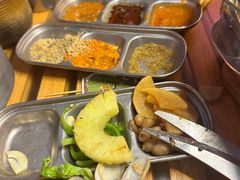 -叽叽扎扎烤肉场(生态城万达店)