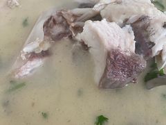 -雪湖煜辰鱼头老店(雪野湖店)