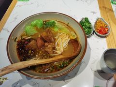 招牌牛三宝圆粉-百春原湖南牛肉粉(百联世纪店)