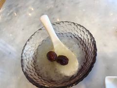莲子银耳汤-莆田餐厅PUTIEN(三里屯店)