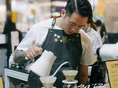 -Punchline Coffee&Roaster(同济大学店)