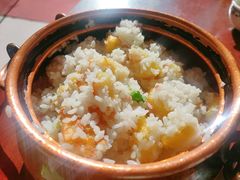 -姚记抚仙湖石锅鱼庄