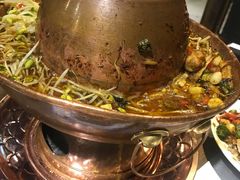 -龙巢盱眙龙虾·牛蛙·烧烤宵夜(八卦岭店)