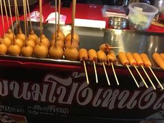 -席娜卡琳火车铁道夜市