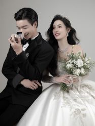 -樱花婚纱摄影