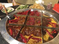 -洞亭火锅(防空洞总店)