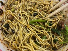 -叶伟胡辣壳面(两路口店)