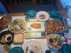 -荷塘秋月·本帮江浙菜(国权路店)