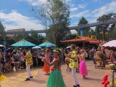 -七彩云南欢乐世界