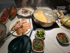 -椰子湾·海南火锅·糟粕醋·椰子鸡(正大广场店)