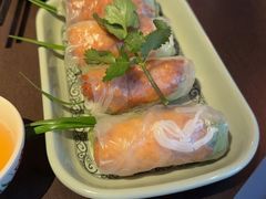 -大头虾越式风味餐厅(光明广场店)