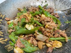 -费大厨辣椒炒肉(黄兴中心广场店)