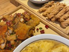 -挂旗柴锅鸡(蚌山区嘉年华店)