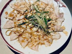 薄切鲜鱼片-穹六人间 people 6(岳阳路店)