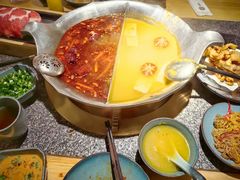-湊湊火锅·茶憩(郑州绿地新都会店)