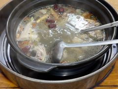 -濠轩阁特色生蚝火锅(水湾路店)