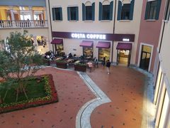 -首创奥特莱斯(西安店)