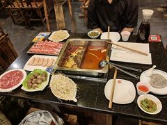 -百年川椒重庆老火锅(光谷店)