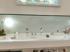 -海之声助听器 瑞士峰力直营中心(华麟大厦店)