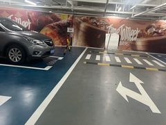 -日月光中心-停车场