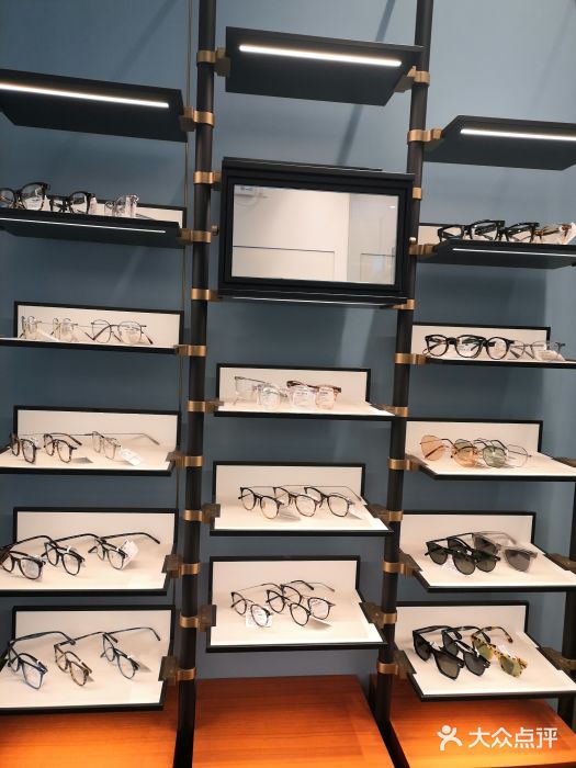 LensCrafters亮视点·OAKLEY精选(静安嘉里中心店)图片
