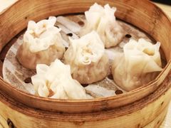 笋丁鲜肉烧麦-巧燕坊一笼一蒸烧卖(西湖文化广场银泰店)