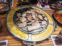 -青瓦炭韩潮烤肉(花园道店)