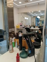 -蓝调造型·烫发·染发