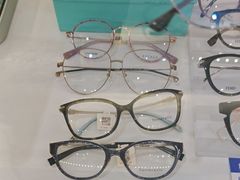 -美式眼镜·授权蔡司.依视路.尼康.豪雅.明月(人民广场店)