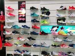 -YONEX苗江运动城(源深店)