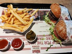-The Habit Burger Grill 哈比特汉堡(复兴soho店)