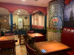 -玛格萝妮比萨屋(陆家浜路店)