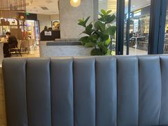 -必胜客(中大银泰店)
